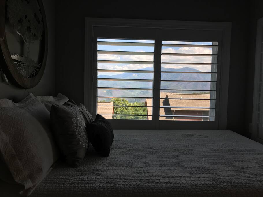 Mountain view from bed