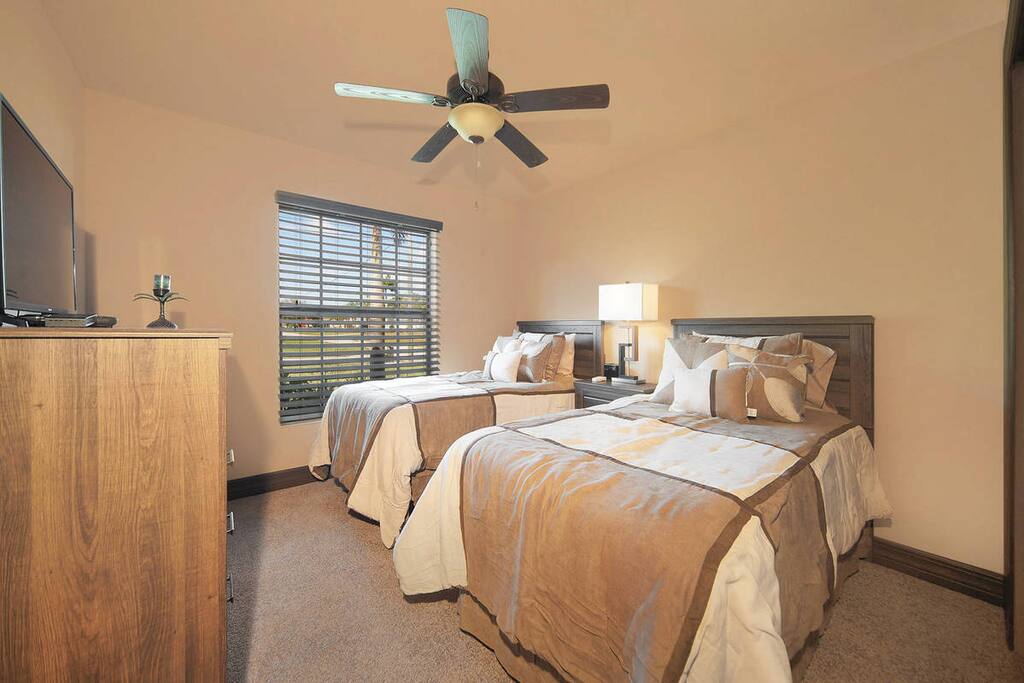 Twin Bedroom