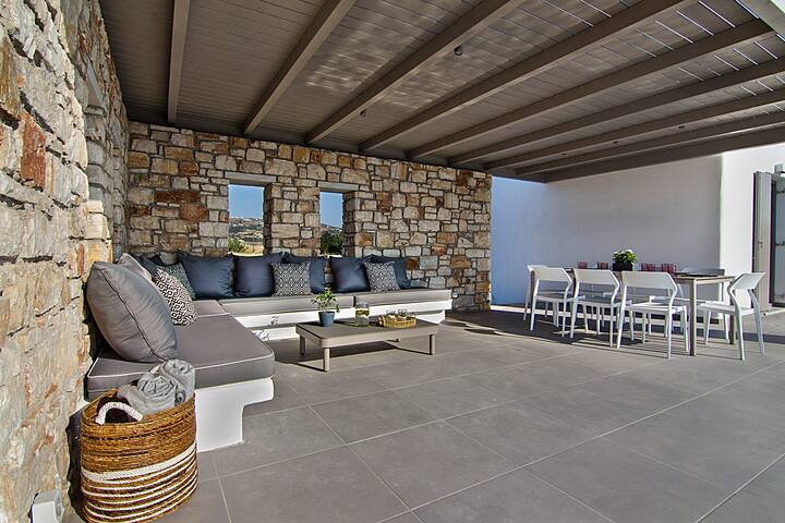 Il SOGNO VILLA 1 Paros private pool gallery image 5