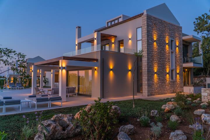 Vita Brevis – Premium Villa 1.5km from the Beach gallery image 2