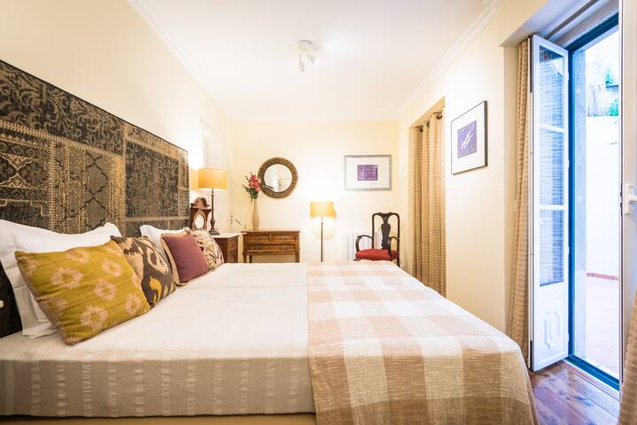 Casa Branca Patio, near the castle 10383/AL gallery image 2