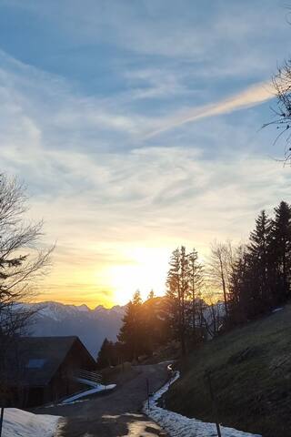 Charming Ski-in/Out Chalet w stunning view of alps gallery image 4