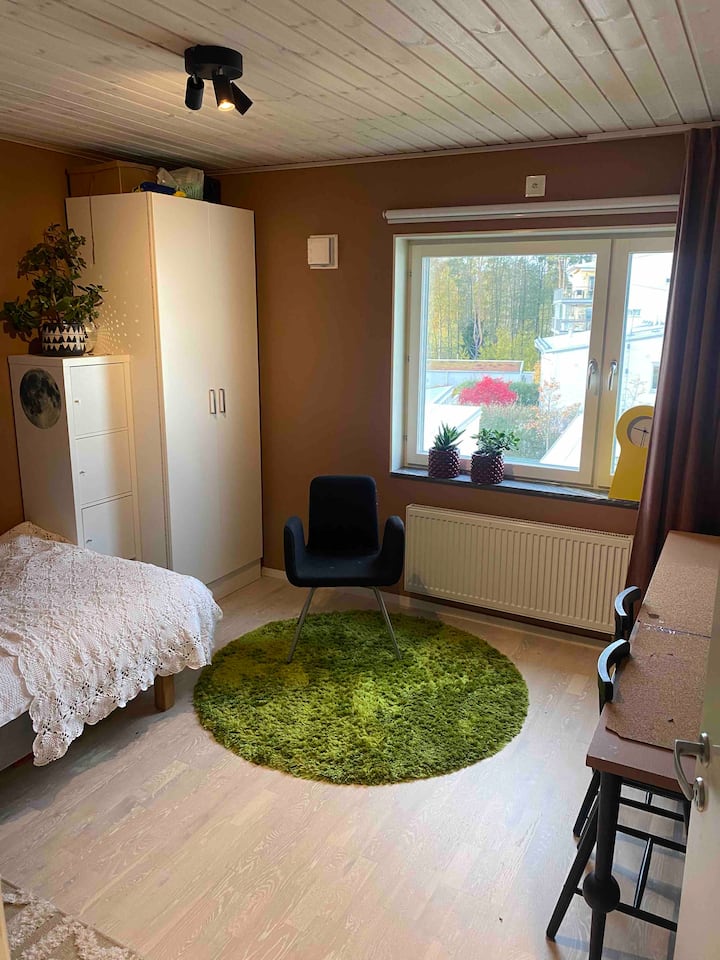 Slaapkamerbed 
120 cm breed