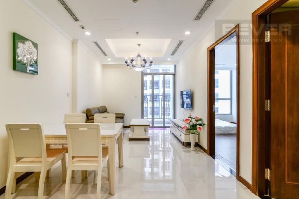 Spacious and bright living room