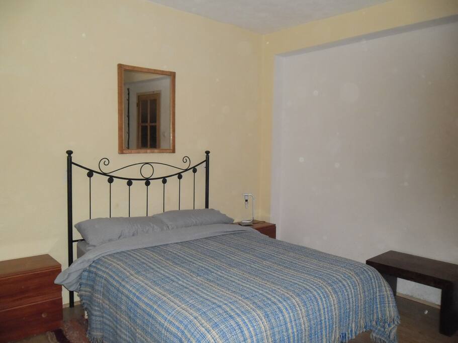 DOUBLE BED IN COSY ROOM
