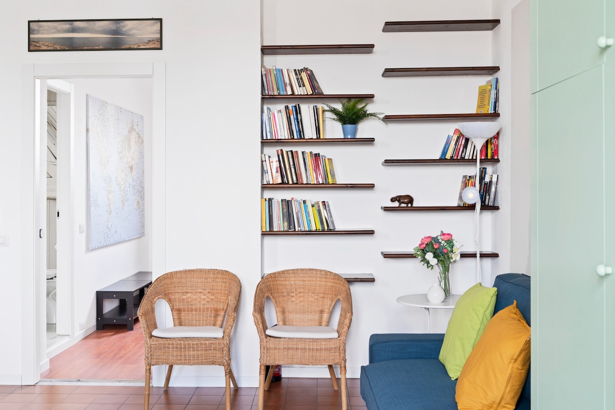 The Bookshelf for book-crossing