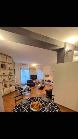 Free private Parking •120 m/q [Duomo 15’ a piedi] gallery image 3