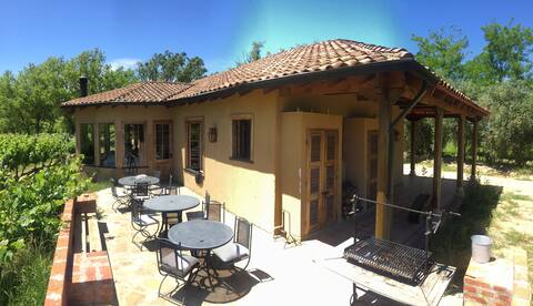 Montes Guest House