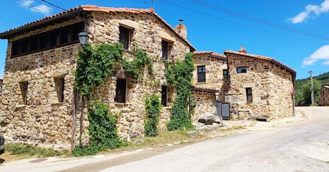 Charming Rural House in Laguna Negra, Urbión