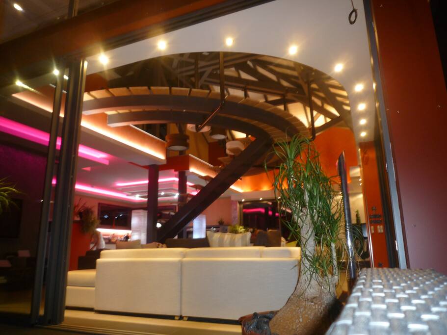 pièce à vivre de 80 m2