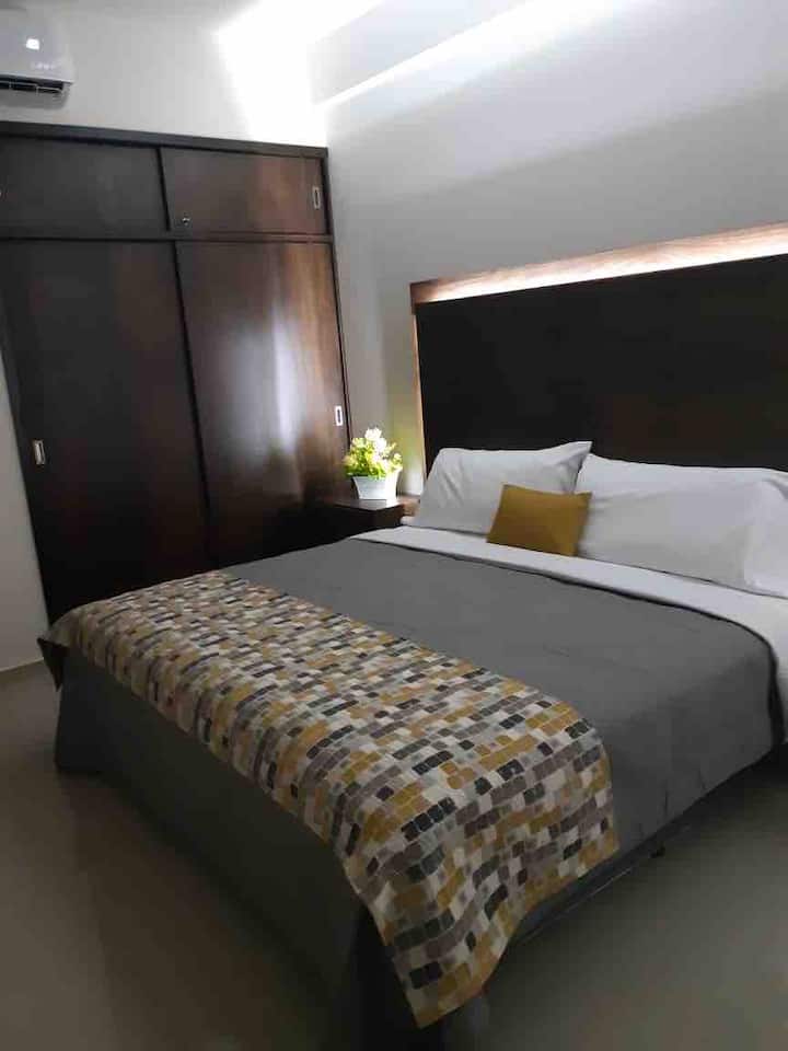 ห้องนอนใหญ่ (Master Bedroom) 