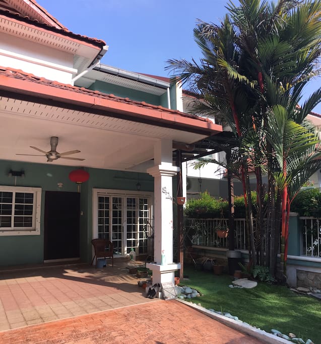 My beautiful home! Garden is pet-friendly - if you have a dog, feel free to release him/her in the garden. If you are bringing your cat or rabbit, you may keep them in an enclosure in the porch :o)