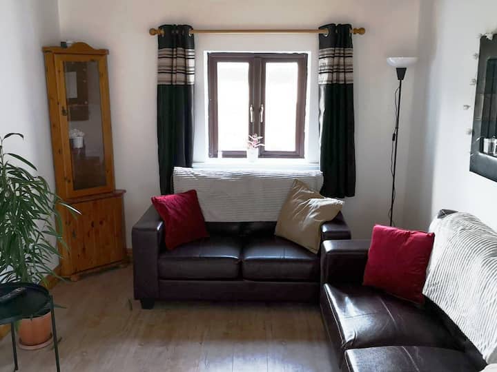 No3 Sunriseview Cottage (Red) - Wicklow