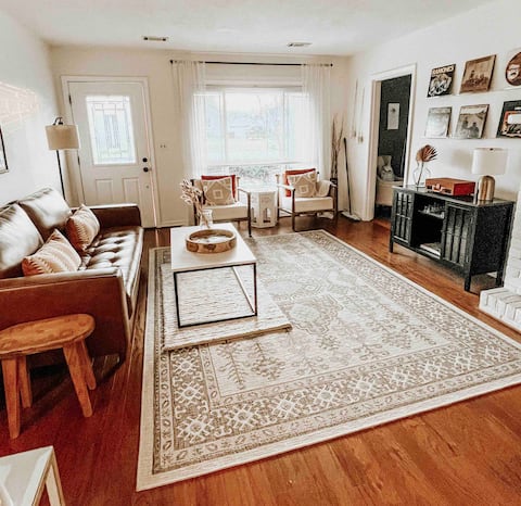 St Matthews Home - 3 bed, 2 bath