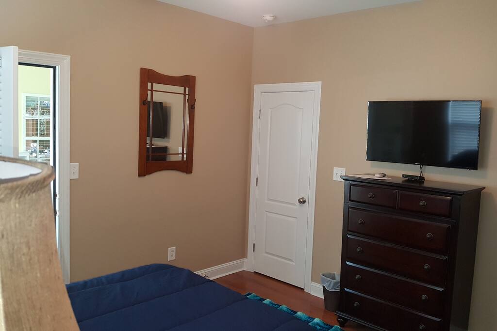 Entry to Sunroom