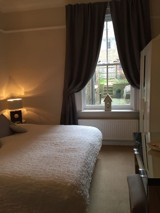 Large Victorian windows, let in natural daylight