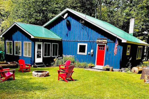 Camp Knotty and Nice at Minerva Lake. In the Adk