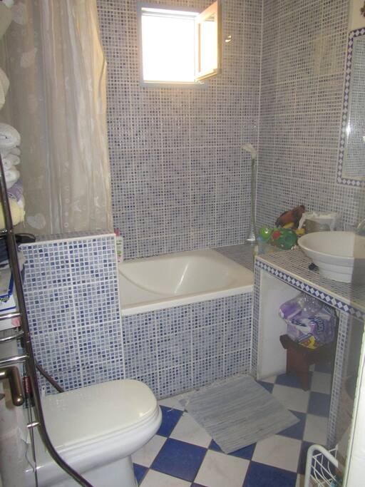 salles de bain + toilette