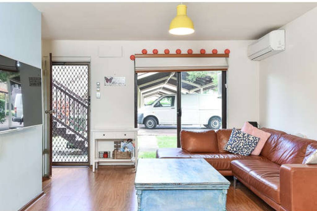 Lounge with TV and air conditioner