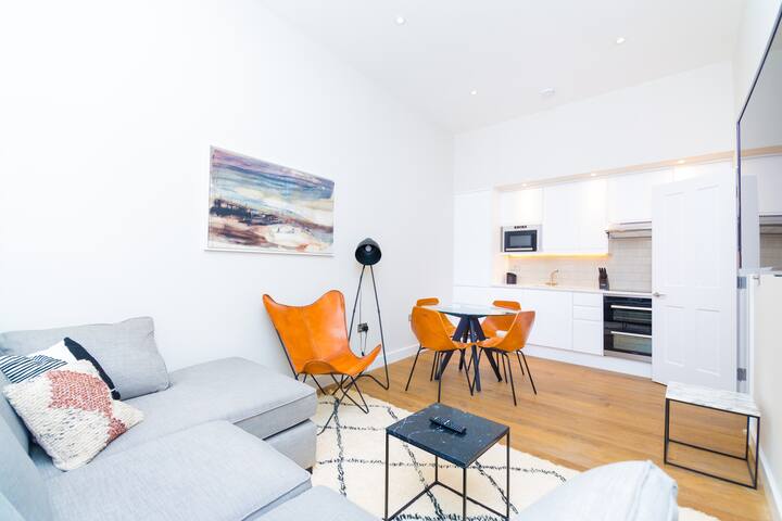 Brand new Duplex apartment situated in Fitzrovia gallery image 2