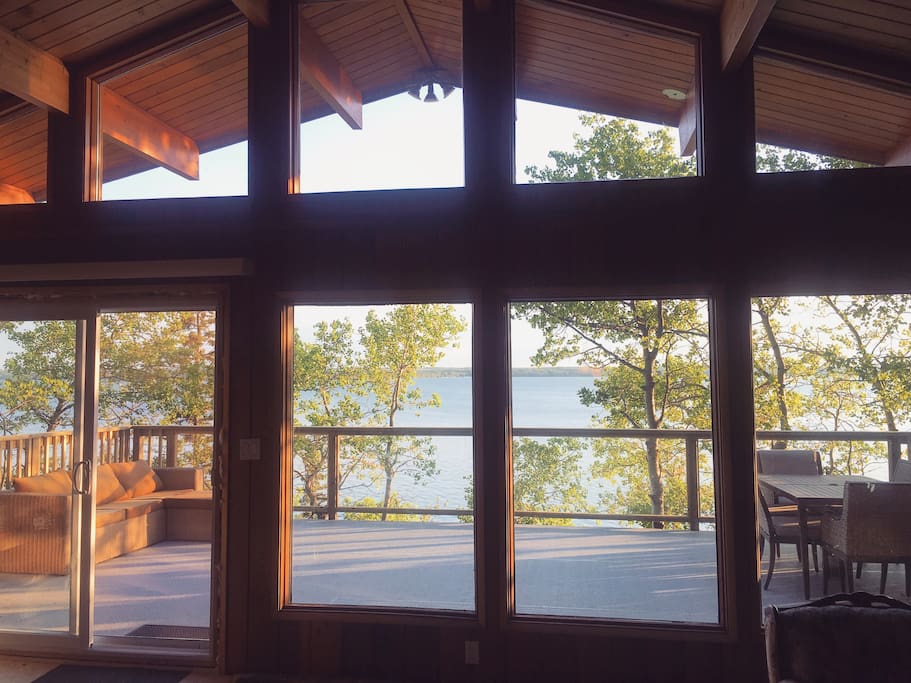 Large windows from the living room / kitchen to view the lake and an abundance of sun!