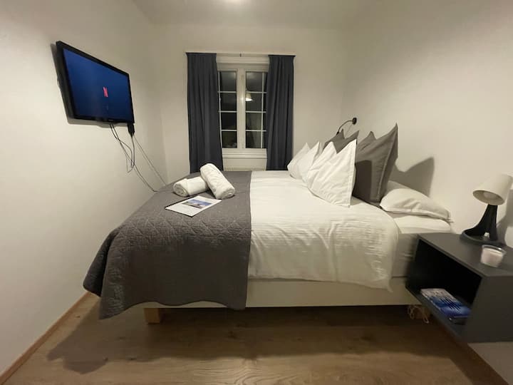 غرفة النوم 1