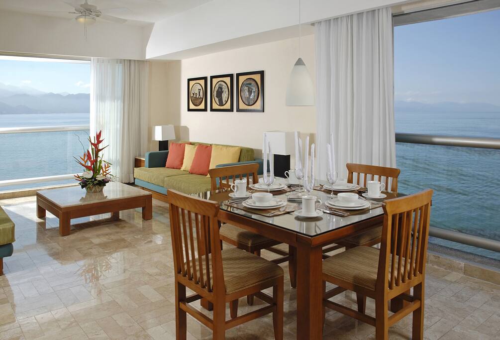 Dining/living area