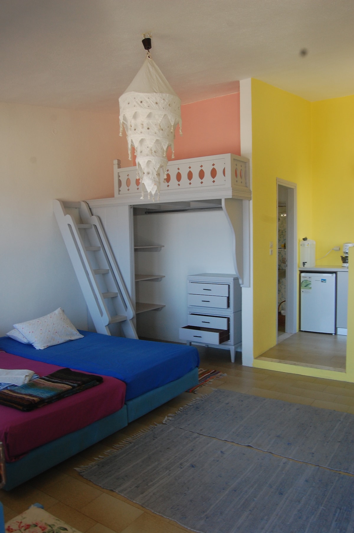 主客房和带床垫的阁楼