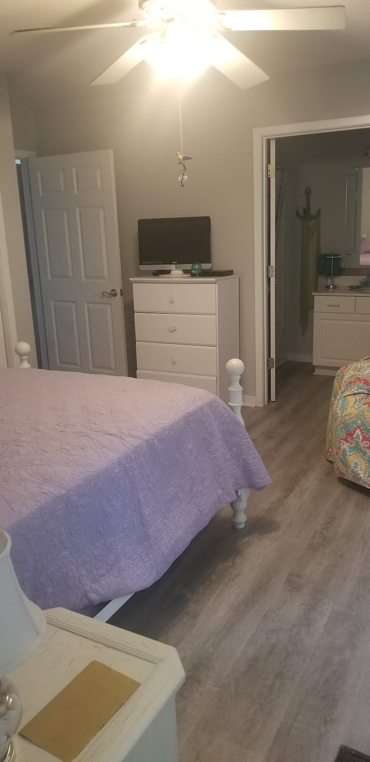 2. spavaća soba s kupaonicom povezanom s WC-om