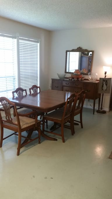 Formal Dining