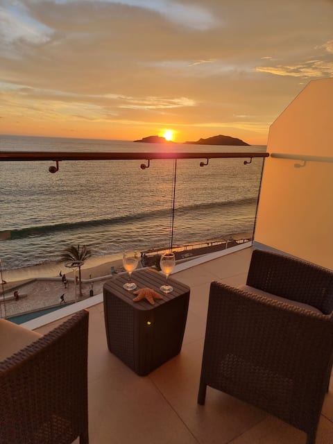 Beautiful oceanfront apartment