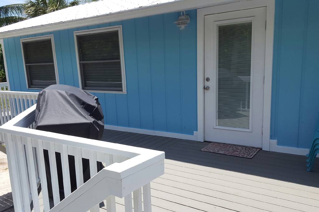 Large wrap around deck.