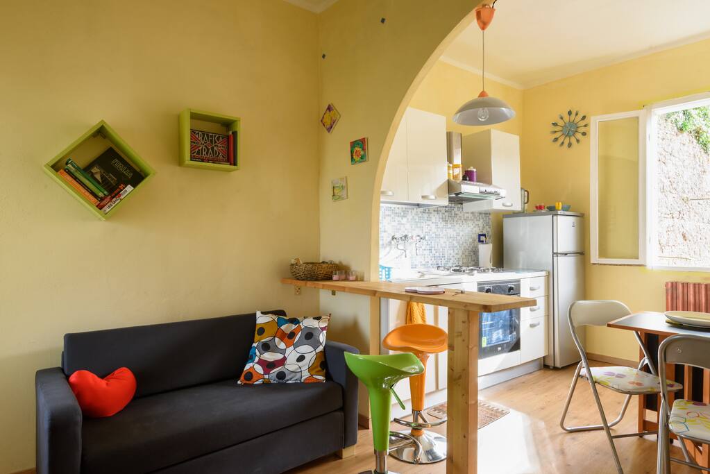 Living room and kitchen salottino e cucina
