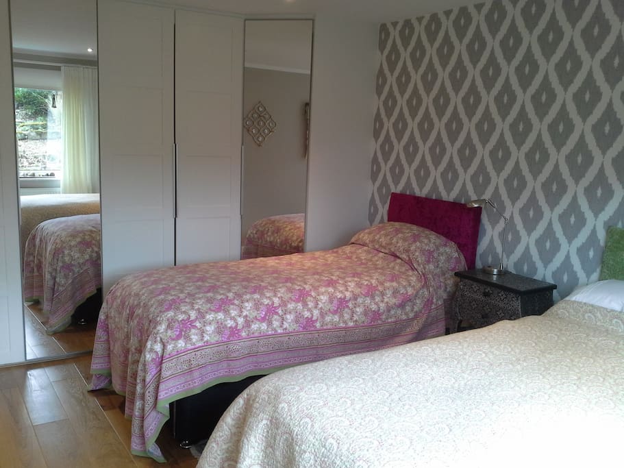 Large newly decorated double bedroom - 3 ft twins or double bed