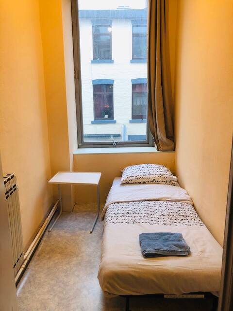 gare Guillemin centre ville petite chambre Privée