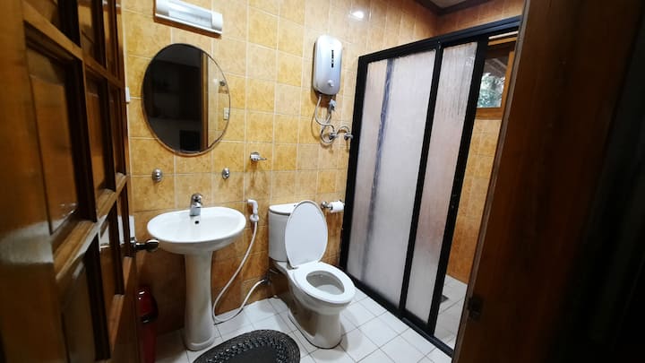 Donquixote Bed And Breakfast Room 2 - Panglao