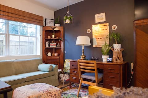 Top performing Airbnb: The Little Pink Guest Suite in Southeast Seminole Heights