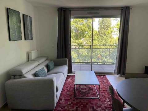 Warm and luxurious Apartment on 3rd Floor