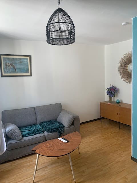 Popular Airbnb listing: Charming 2-room Duplex in the heart of Étretat in Étretat