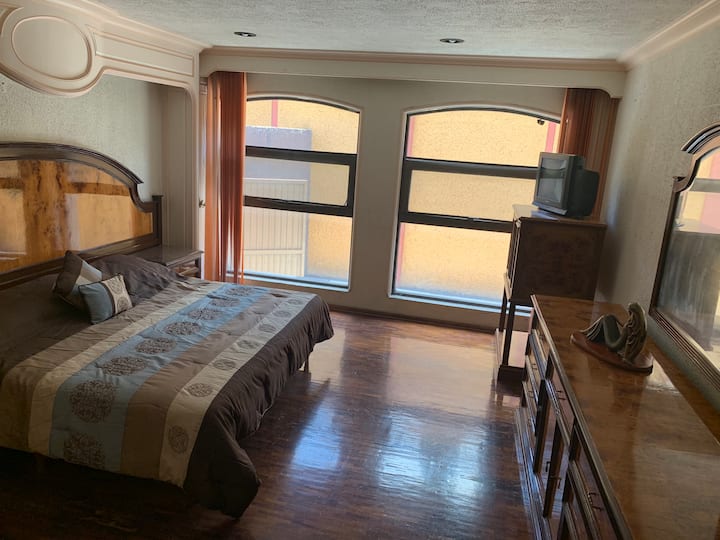 საძინებელი 4