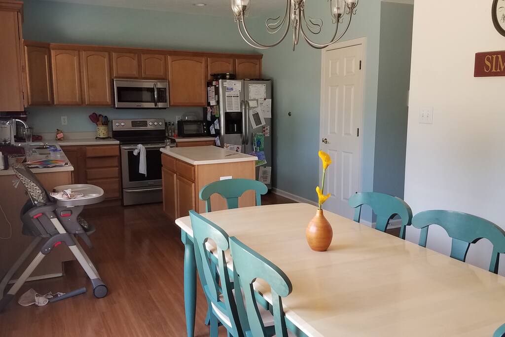 Kitchen and dining area