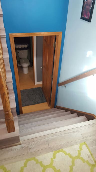 Entrance Stairwell to Lower Level