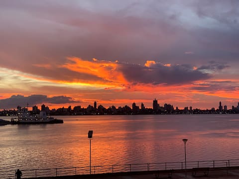 Comfortable House with the best view of the Rio Parana