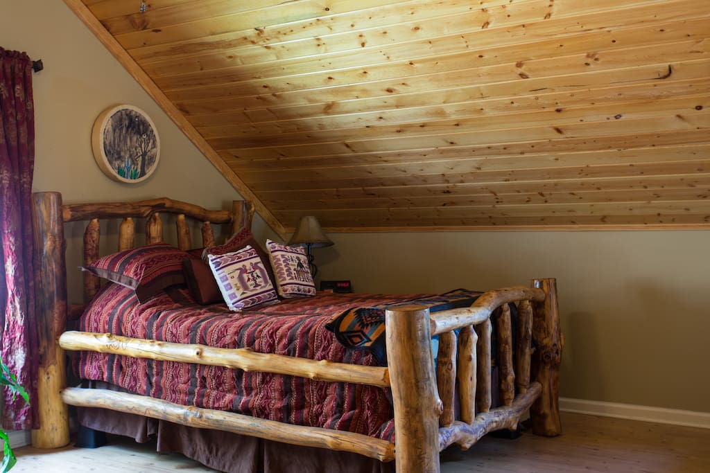 Custom Aspen log bed