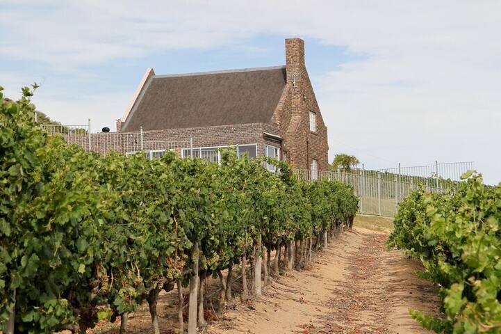 Self Catering Chalet on Wine Estate gallery image 3