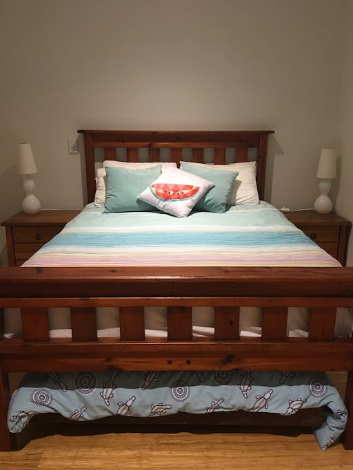 Queen bed with double futon bed underneath.