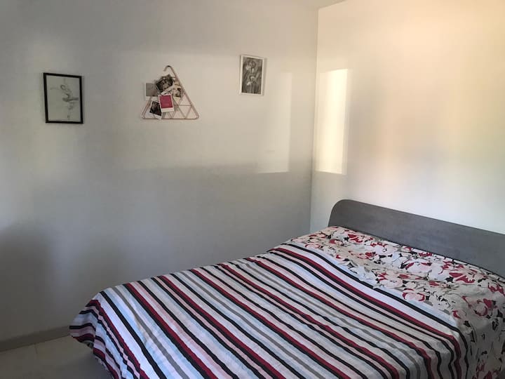 habitación de huéspedes cama 180