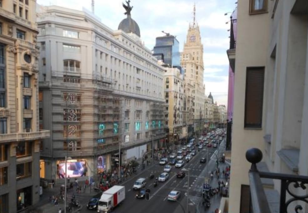 EN PLENA GRAN VÍA
