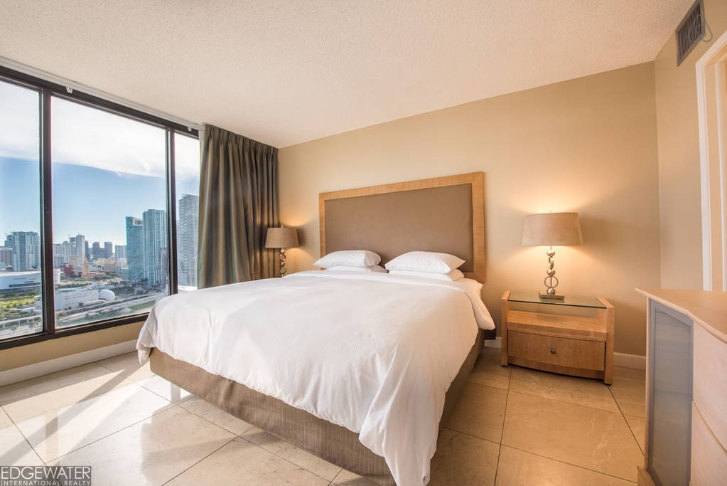 The Grand 3757 | 2bed/2.5bath | Free Valet Parking"