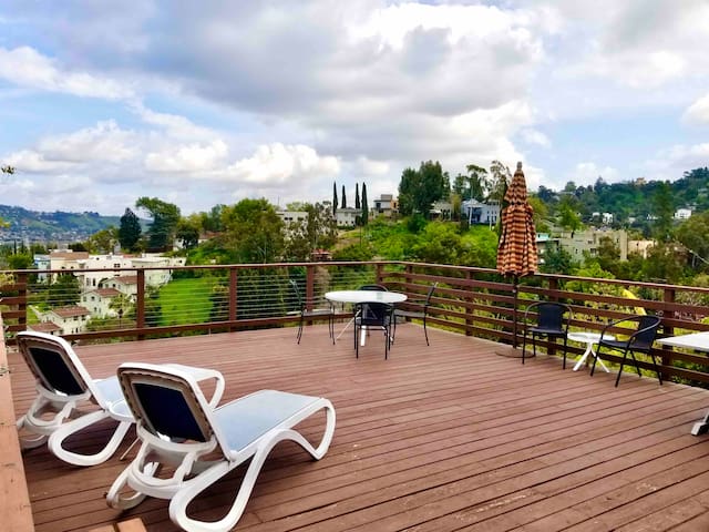 Spacious Hillside Oasis in Silver Lake